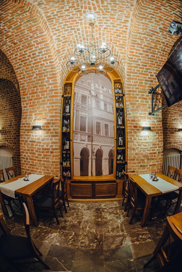 ホテル Morando Zamość エクステリア 写真