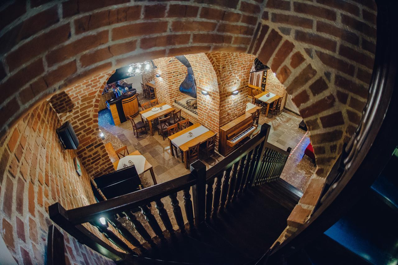 ホテル Morando Zamość エクステリア 写真